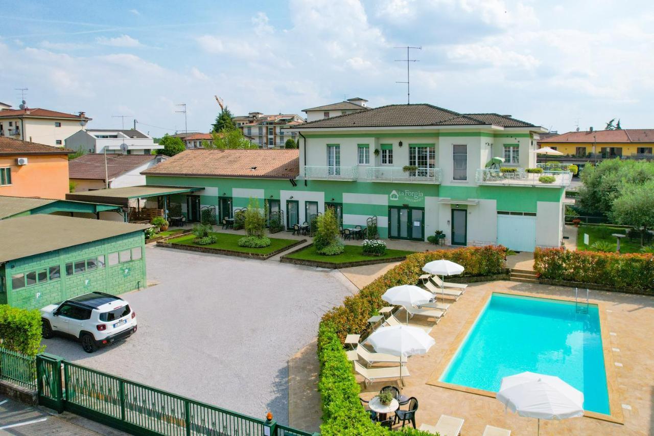 La Forgia Apartments เปสเคียรา เดล การ์ดา ภายนอก รูปภาพ